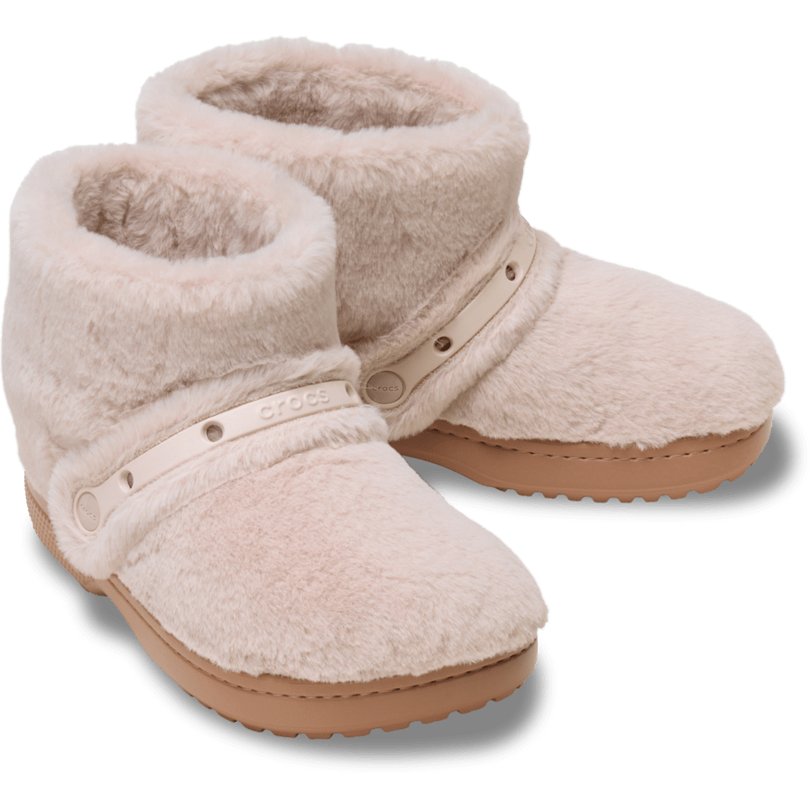 Women Classic Unfurgettable Boot | Crocs